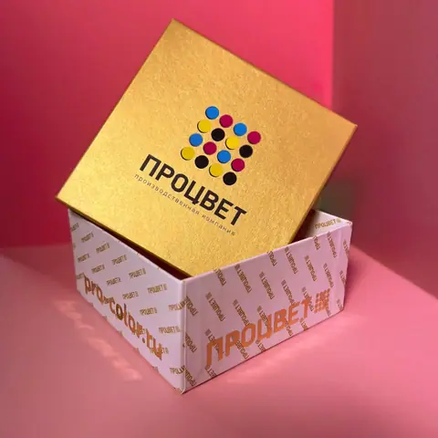 Подарочная коробка «крышка-дно» с фактурной золотой крышкой