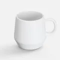 белый