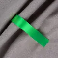 зеленый