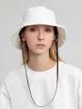 белый