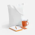 белый