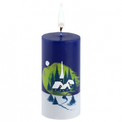 Декоративные свечи и подсвечники