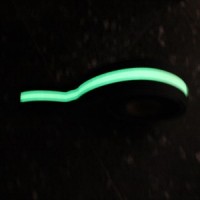 Противоскользящая лента с фотолюминесцентной полосой